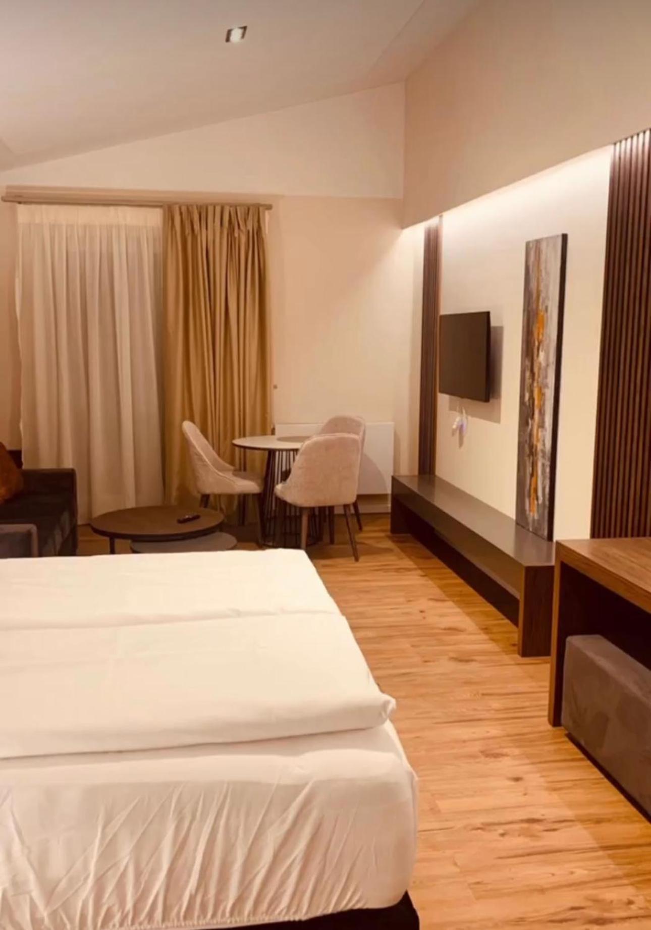 Akropolis Hotel نورنبيرغ المظهر الخارجي الصورة